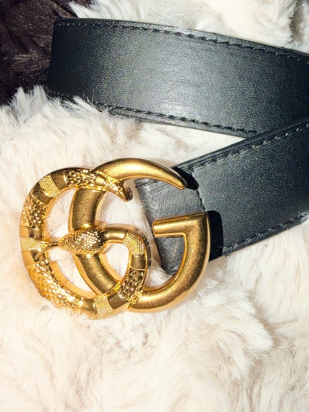 New Ladies Belt with snake buckle detail